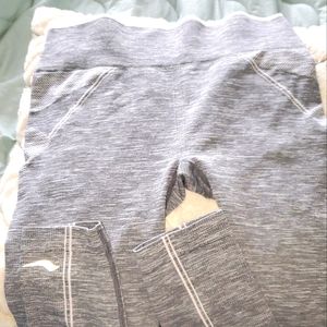 Saucony and Instagram booty leggings